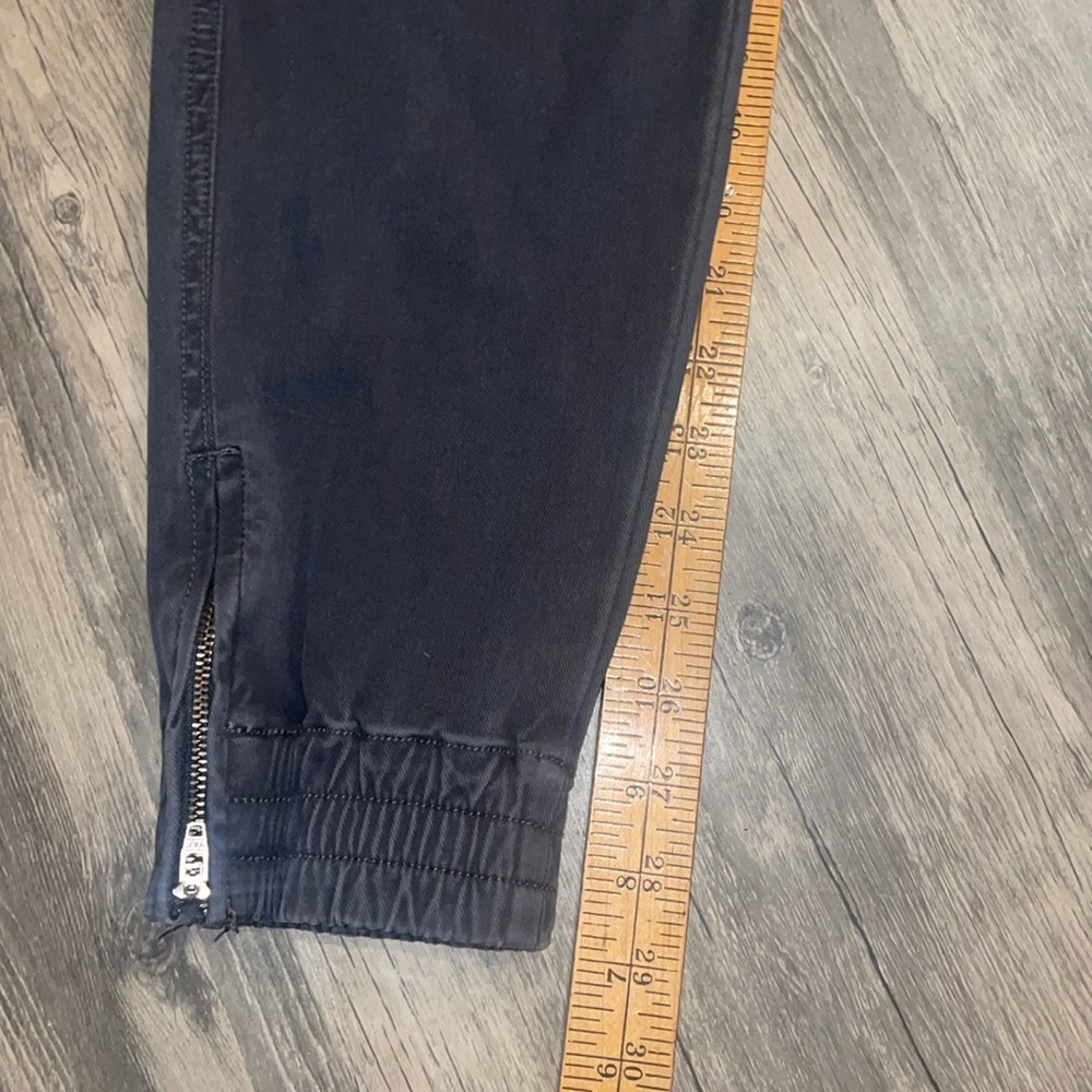 Spanx stretch twill cargo jogger woman’s medium like new excellent condition - Picture 8 of 11